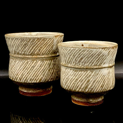 Tatsuzo Shimaoka (Living National Treasure) 1961 15th Anniversary Work "Roar of a New Star" Jomon Inlay Pair of Teacups, Sake Set, Rock Glasses (2-piece set) #253