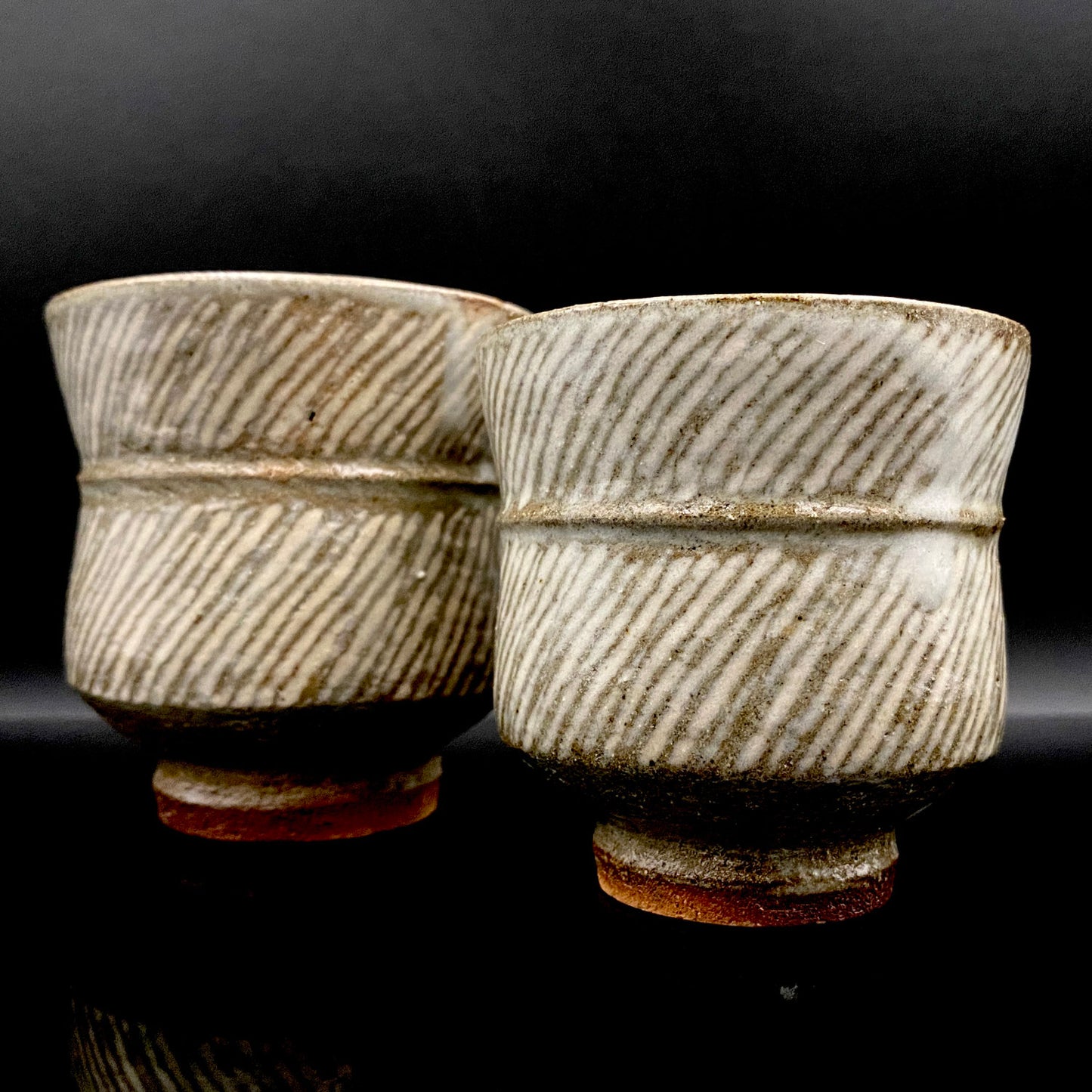 Tatsuzo Shimaoka (Living National Treasure) 1961 15th Anniversary Work "Roar of a New Star" Jomon Inlay Pair of Teacups, Sake Set, Rock Glasses (2-piece set) #253