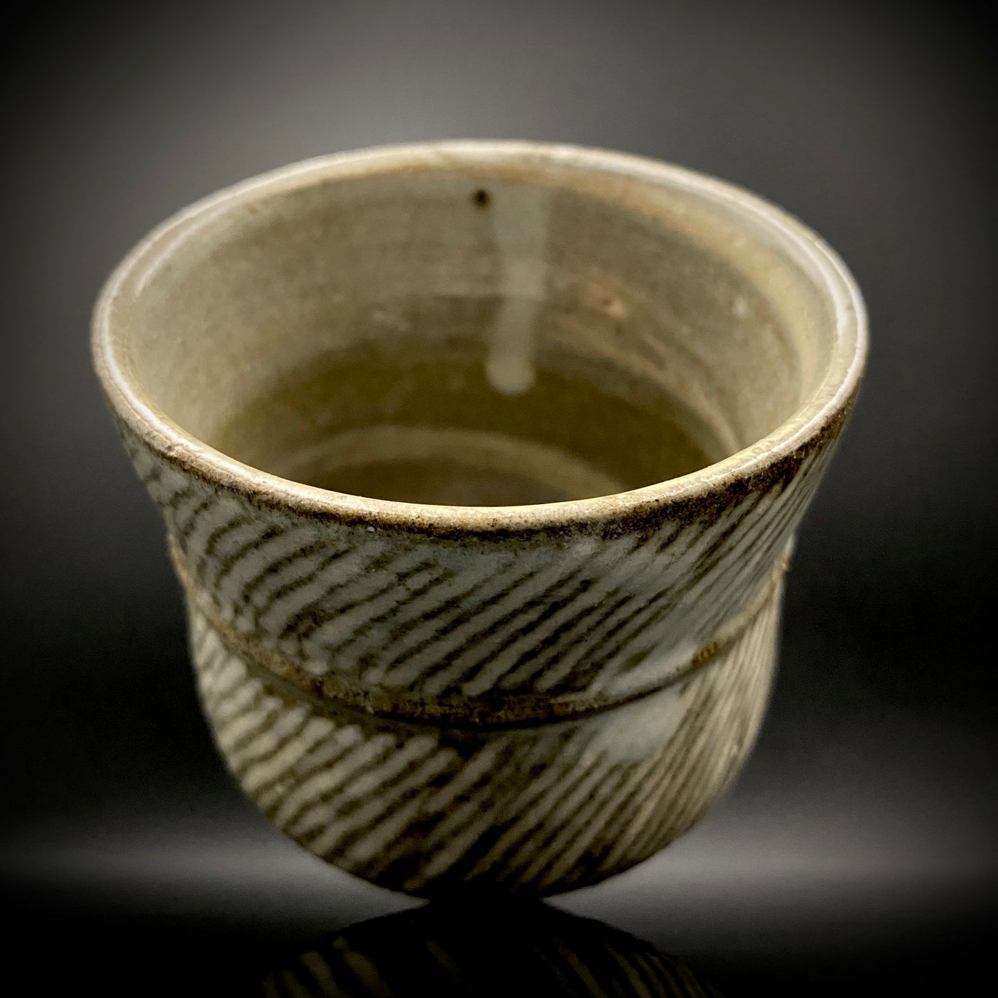 Tatsuzo Shimaoka (Living National Treasure) 1961 15th Anniversary Work "Roar of a New Star" Jomon Inlay Pair of Teacups, Sake Set, Rock Glasses (2-piece set) #253