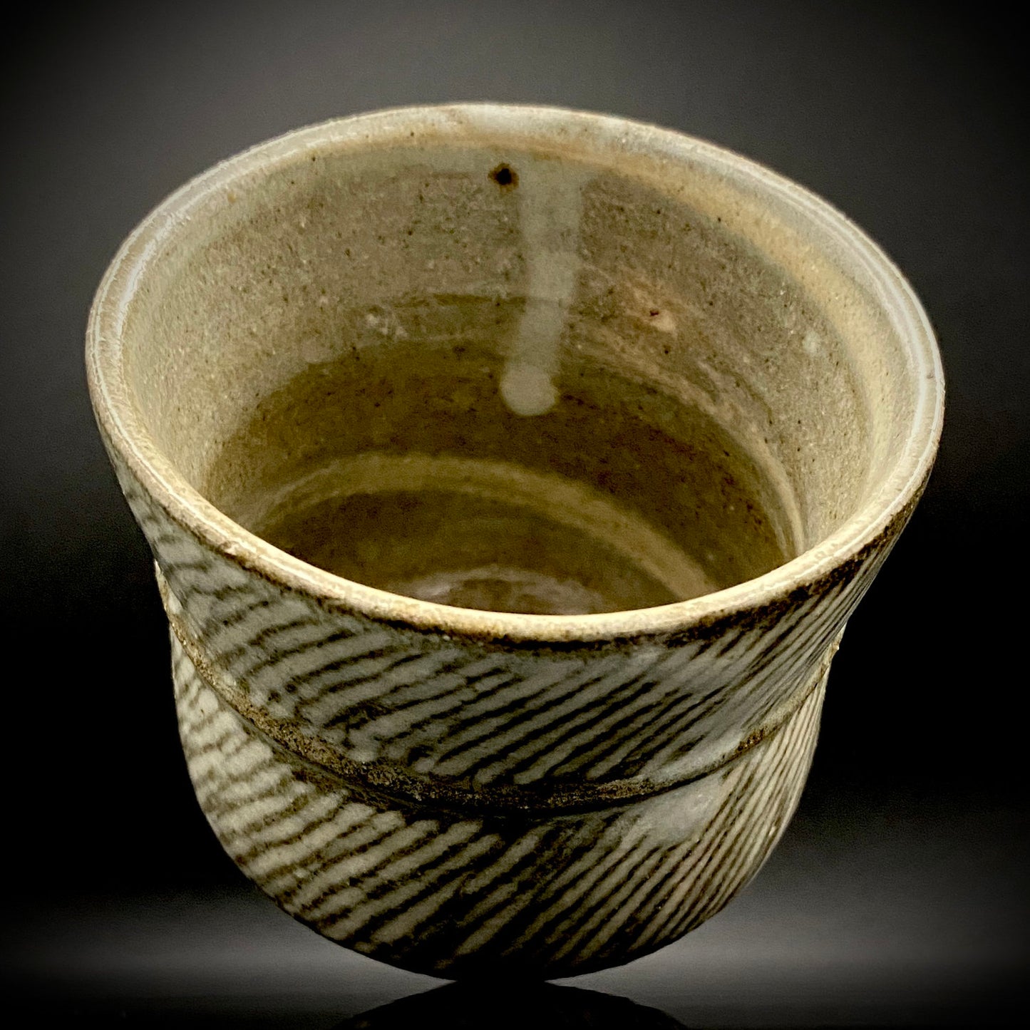 Tatsuzo Shimaoka (Living National Treasure) 1961 15th Anniversary Work "Roar of a New Star" Jomon Inlay Pair of Teacups, Sake Set, Rock Glasses (2-piece set) #253