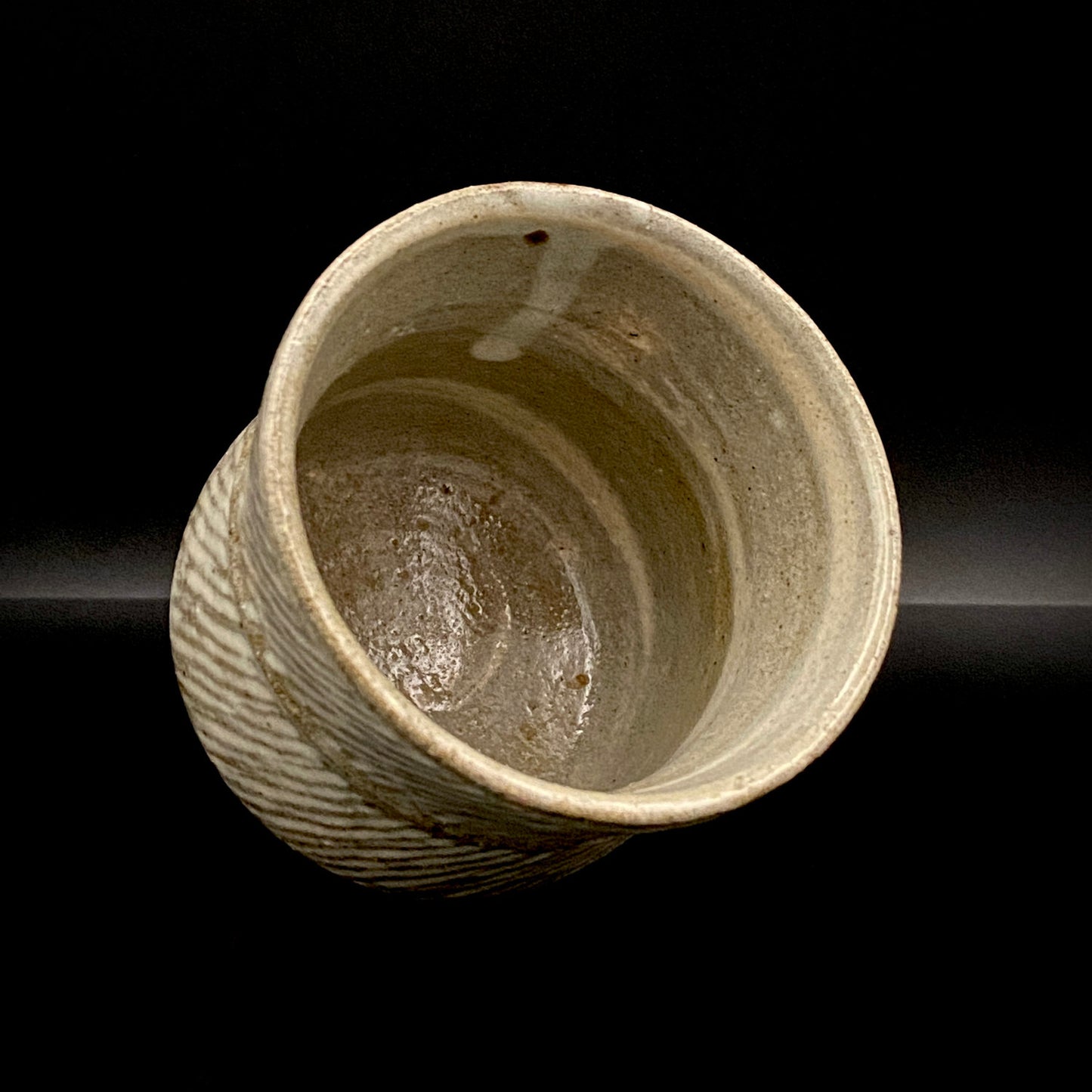 Tatsuzo Shimaoka (Living National Treasure) 1961 15th Anniversary Work "Roar of a New Star" Jomon Inlay Pair of Teacups, Sake Set, Rock Glasses (2-piece set) #253