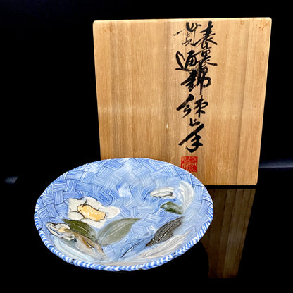 Hiroshima Prefecture Important Intangible Cultural Property Holder, Yasuhide Uchida, Mature Later Period, 1984 Masterpiece, Lost Legendary Technique "Hyori-Kantsu Nishiki-Neriage-de", White Camellia Design Tall-Footed Dish #258