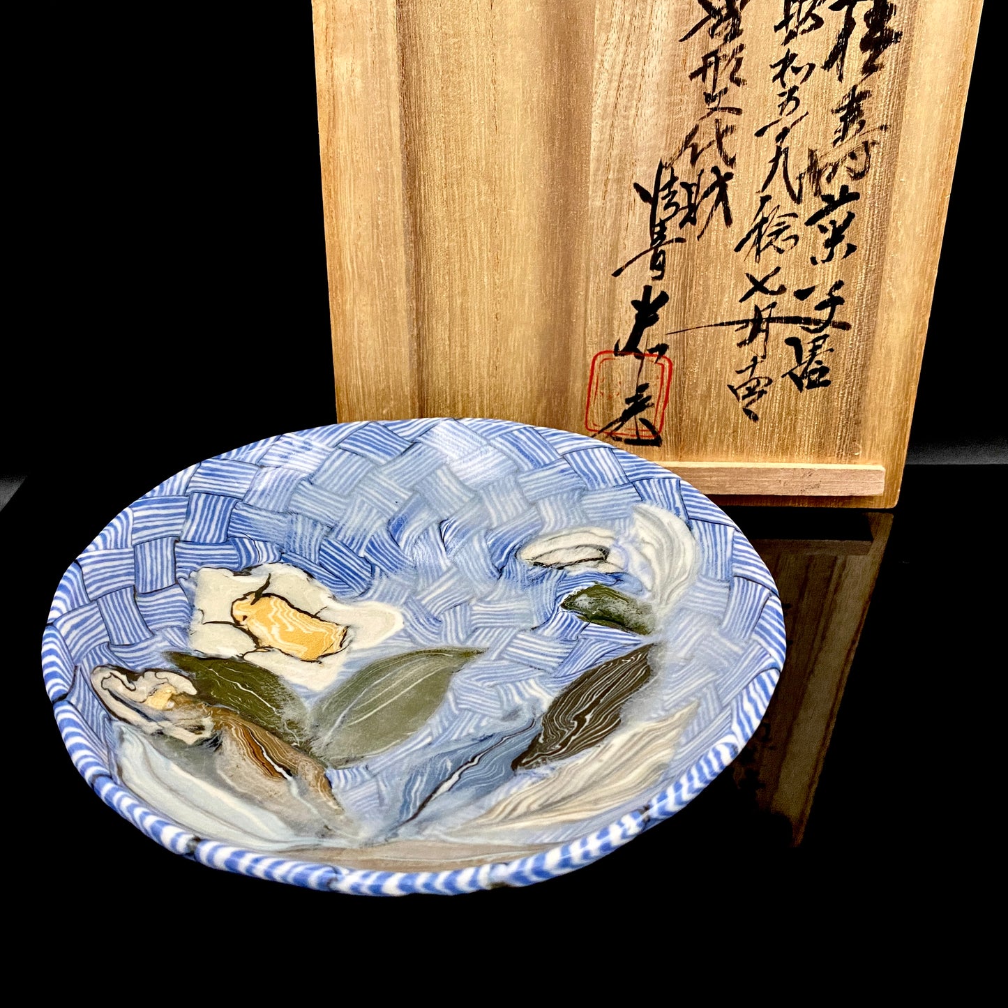 Hiroshima Prefecture Important Intangible Cultural Property Holder, Yasuhide Uchida, Mature Later Period, 1984 Masterpiece, Lost Legendary Technique "Hyori-Kantsu Nishiki-Neriage-de", White Camellia Design Tall-Footed Dish #258