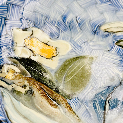 Hiroshima Prefecture Important Intangible Cultural Property Holder, Yasuhide Uchida, Mature Later Period, 1984 Masterpiece, Lost Legendary Technique "Hyori-Kantsu Nishiki-Neriage-de", White Camellia Design Tall-Footed Dish #258