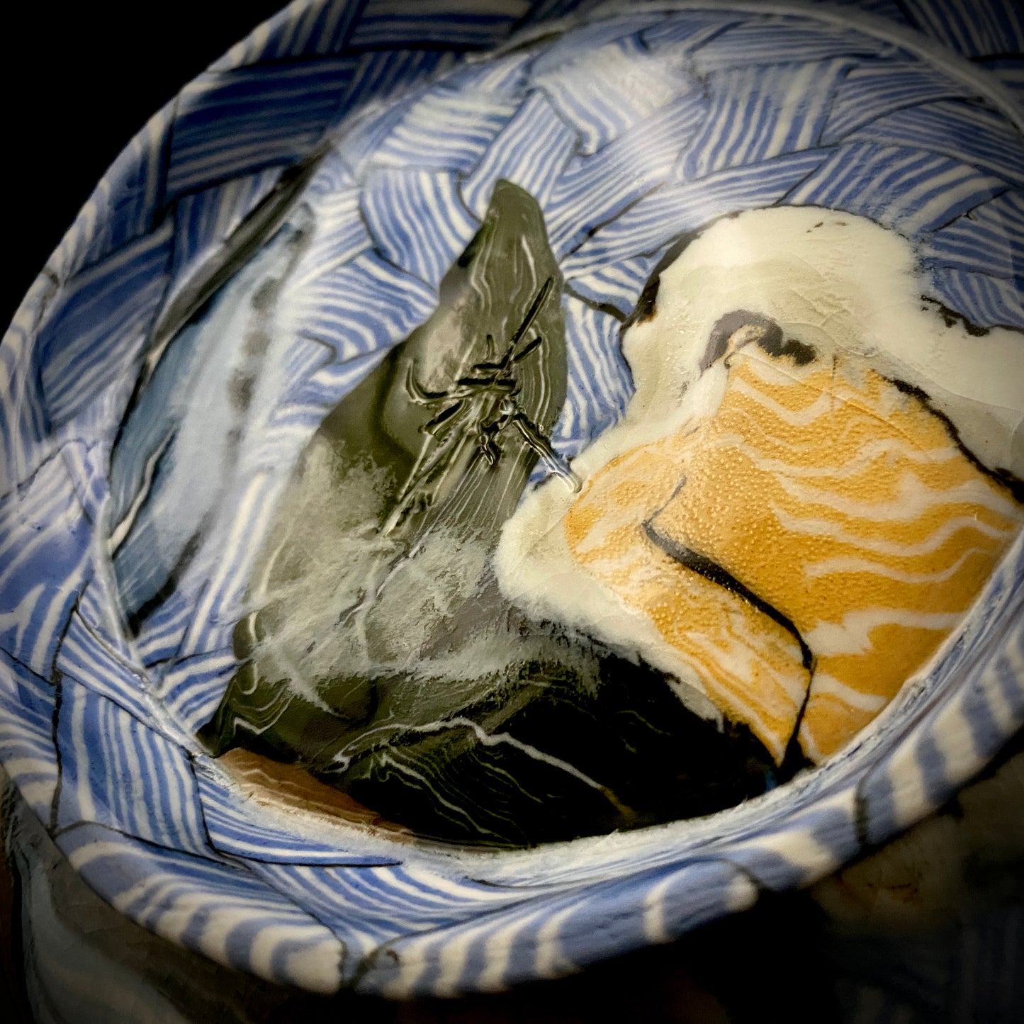 Hiroshima Prefecture Important Intangible Cultural Property Holder, Yasuhide Uchida, Mature Later Period, 1984 Masterpiece, Lost Legendary Technique "Hyori-Kantsu Nishiki-Neriage-de", White Camellia Design Tall-Footed Dish #258