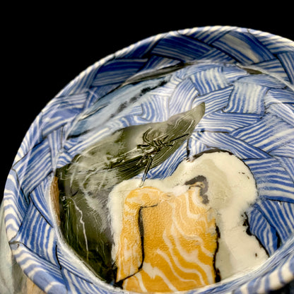Hiroshima Prefecture Important Intangible Cultural Property Holder, Yasuhide Uchida, Mature Later Period, 1984 Masterpiece, Lost Legendary Technique "Hyori-Kantsu Nishiki-Neriage-de", White Camellia Design Tall-Footed Dish #258