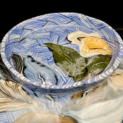 Hiroshima Prefecture Important Intangible Cultural Property Holder, Yasuhide Uchida, Mature Later Period, 1984 Masterpiece, Lost Legendary Technique "Hyori-Kantsu Nishiki-Neriage-de", White Camellia Design Tall-Footed Dish #258