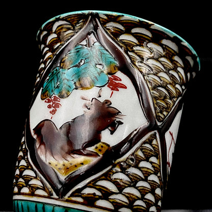 日本伝統工芸展受賞作家 松浦 慎弥 作 色絵割取馬上杯 風景鷹鳥鎮座人物文 馬上杯 馬上盃 ジャパニーズコウゲイ テイスティンググラス #244