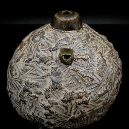 サントリー美術館大賞展入選作家 北川 宏幸 作 焼〆打刻紋三足水滴 洋酒用ウォータードロッパー、ウィスキードロッパー #264