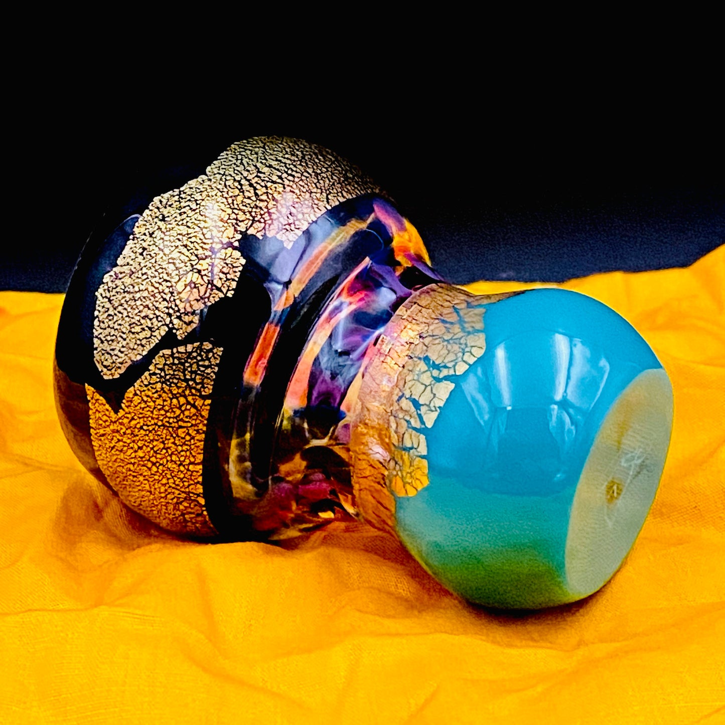 Permanent Collection Artist of the National Crafts Museum, etc., Denji Takeuchi, Hand-Blown Glass Sake Cup with Gold and Color Inclusions, Premium Shot Glass #259