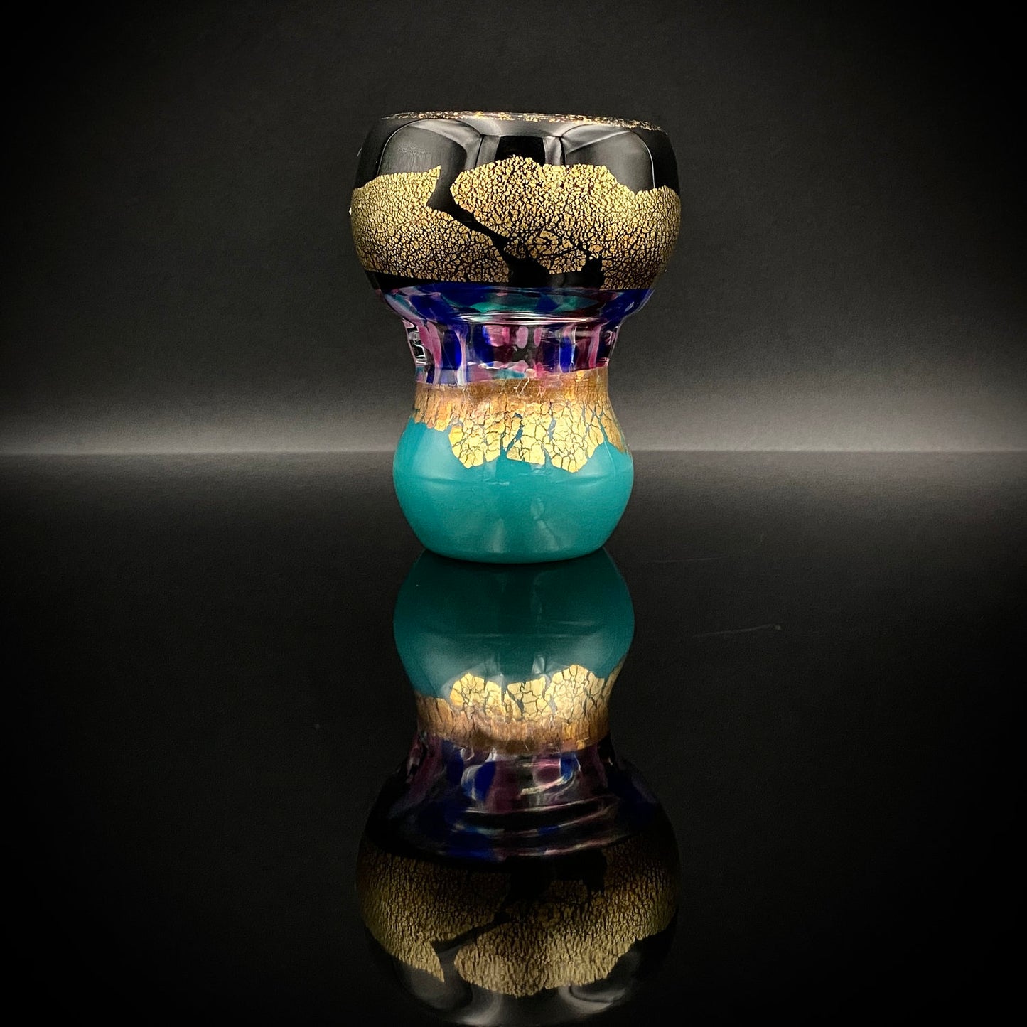 Permanent Collection Artist of the National Crafts Museum, etc., Denji Takeuchi, Hand-Blown Glass Sake Cup with Gold and Color Inclusions, Premium Shot Glass #259