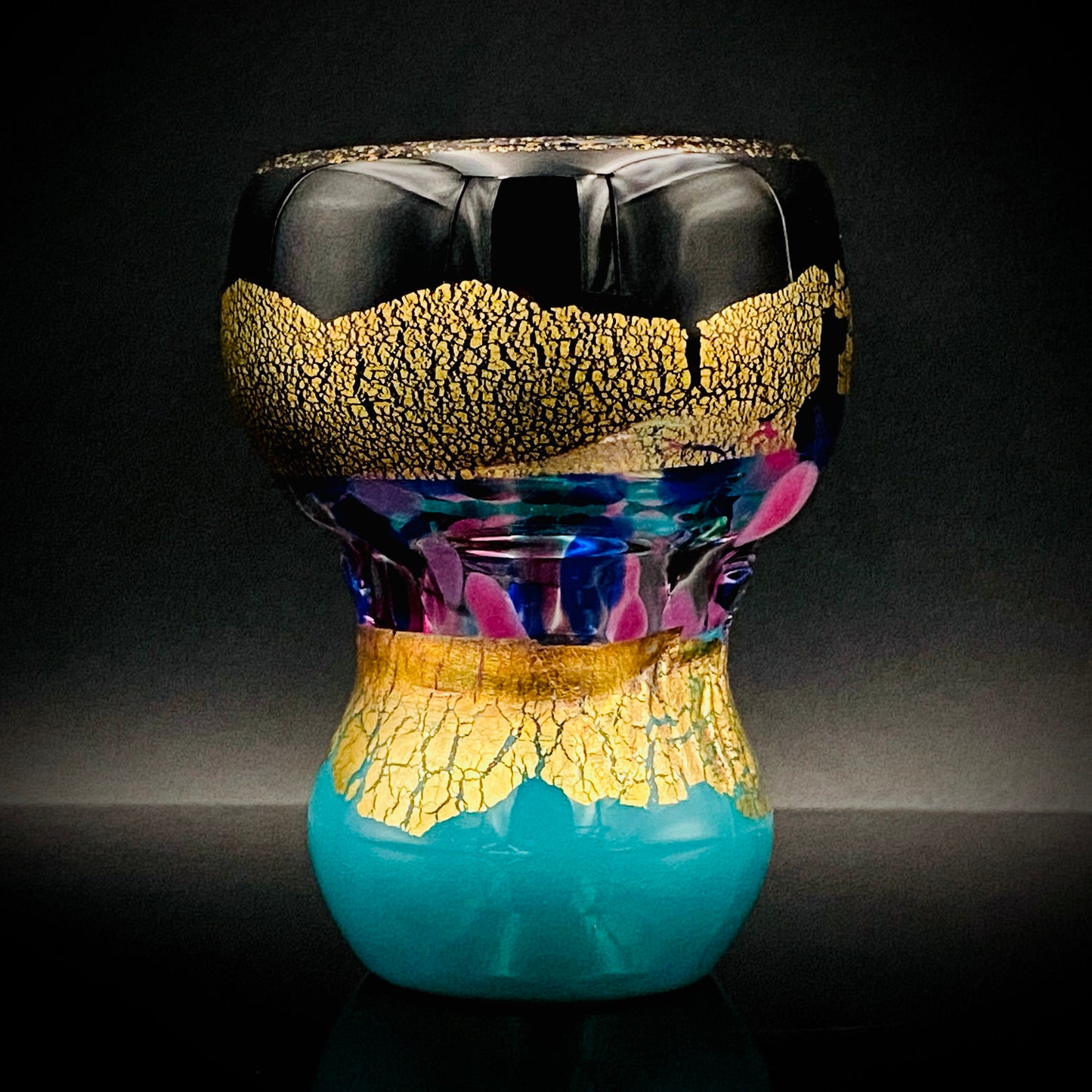 Permanent Collection Artist of the National Crafts Museum, etc., Denji Takeuchi, Hand-Blown Glass Sake Cup with Gold and Color Inclusions, Premium Shot Glass #259