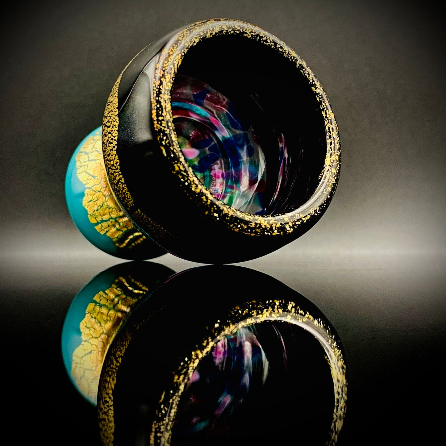 Permanent Collection Artist of the National Crafts Museum, etc., Denji Takeuchi, Hand-Blown Glass Sake Cup with Gold and Color Inclusions, Premium Shot Glass #259