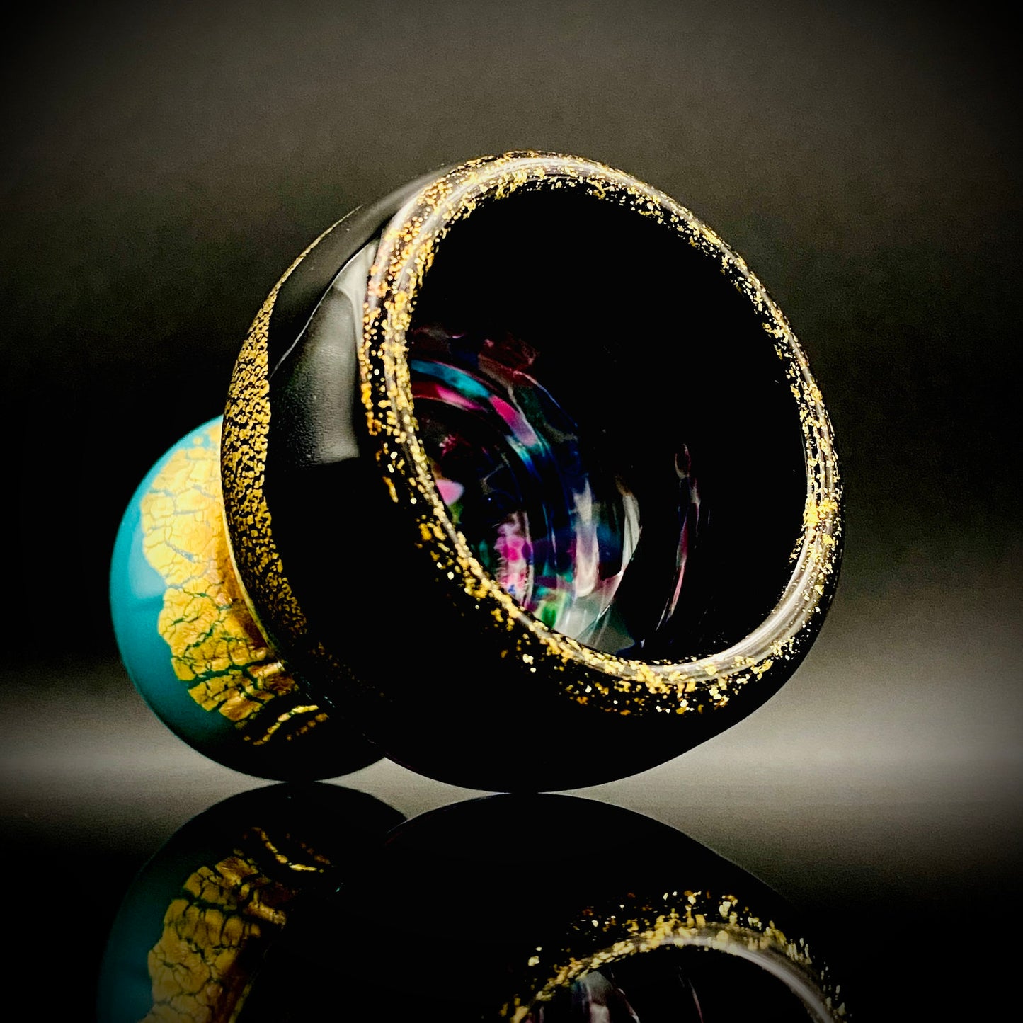 Permanent Collection Artist of the National Crafts Museum, etc., Denji Takeuchi, Hand-Blown Glass Sake Cup with Gold and Color Inclusions, Premium Shot Glass #259