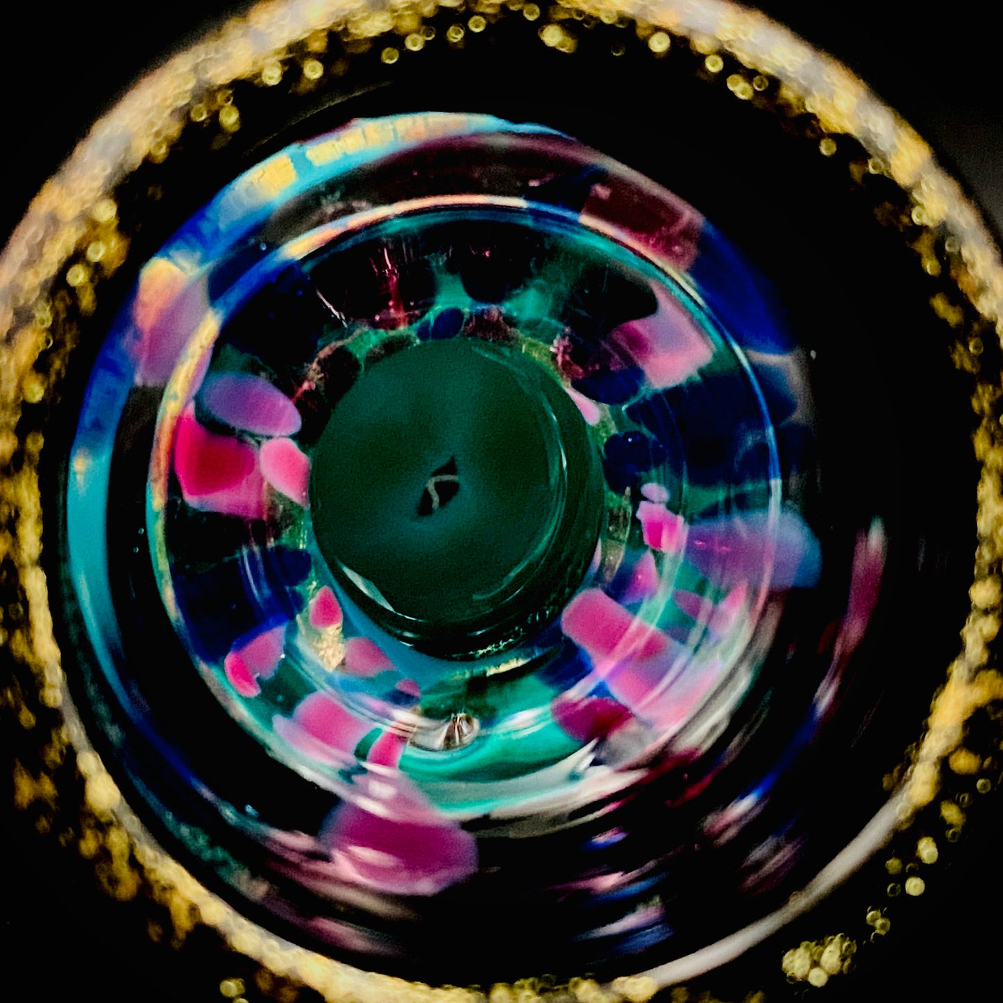 Permanent Collection Artist of the National Crafts Museum, etc., Denji Takeuchi, Hand-Blown Glass Sake Cup with Gold and Color Inclusions, Premium Shot Glass #259