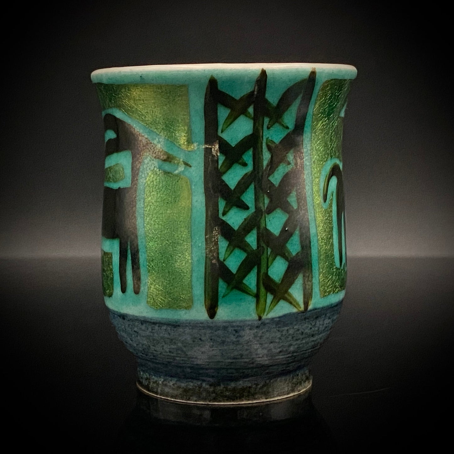 Saichi Matsumoto's Kutani Ware Sake Cup/Shot Glass a product of a recipient of the Japan Fine Arts Exhibition Special Selection and Intangible Cultural Property of Ishikawa Prefecture #241 