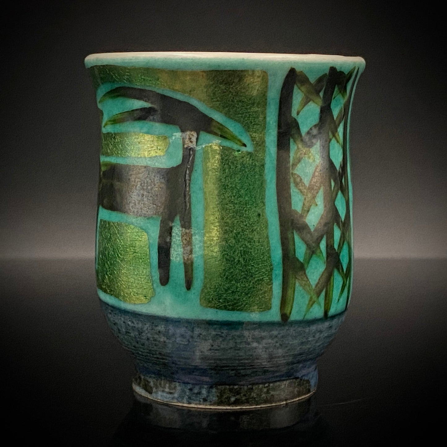 Saichi Matsumoto's Kutani Ware Sake Cup/Shot Glass a product of a recipient of the Japan Fine Arts Exhibition Special Selection and Intangible Cultural Property of Ishikawa Prefecture #241 