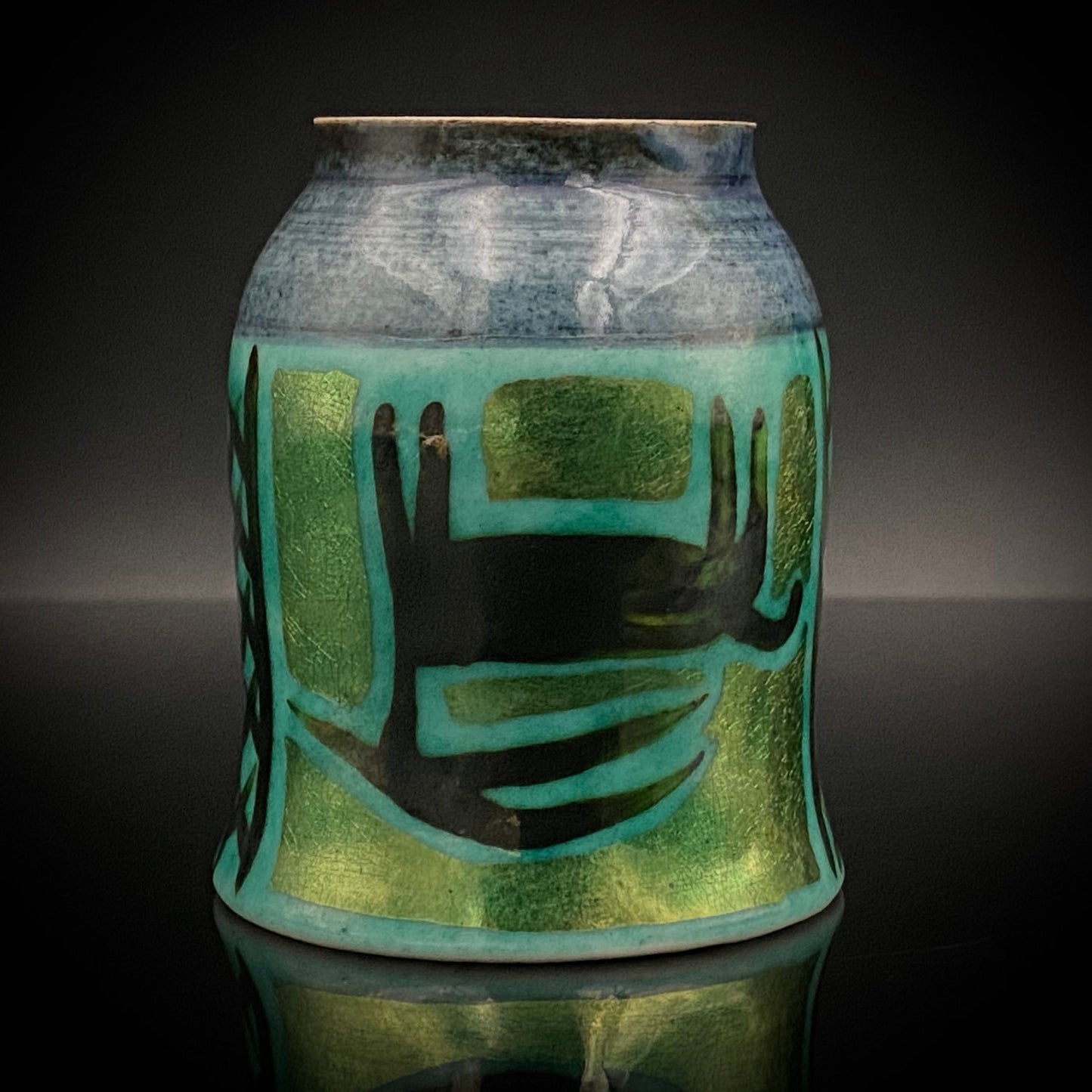 Saichi Matsumoto's Kutani Ware Sake Cup/Shot Glass a product of a recipient of the Japan Fine Arts Exhibition Special Selection and Intangible Cultural Property of Ishikawa Prefecture #241 