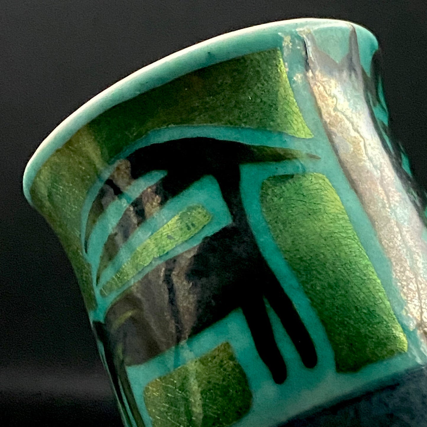 Saichi Matsumoto's Kutani Ware Sake Cup/Shot Glass a product of a recipient of the Japan Fine Arts Exhibition Special Selection and Intangible Cultural Property of Ishikawa Prefecture #241 