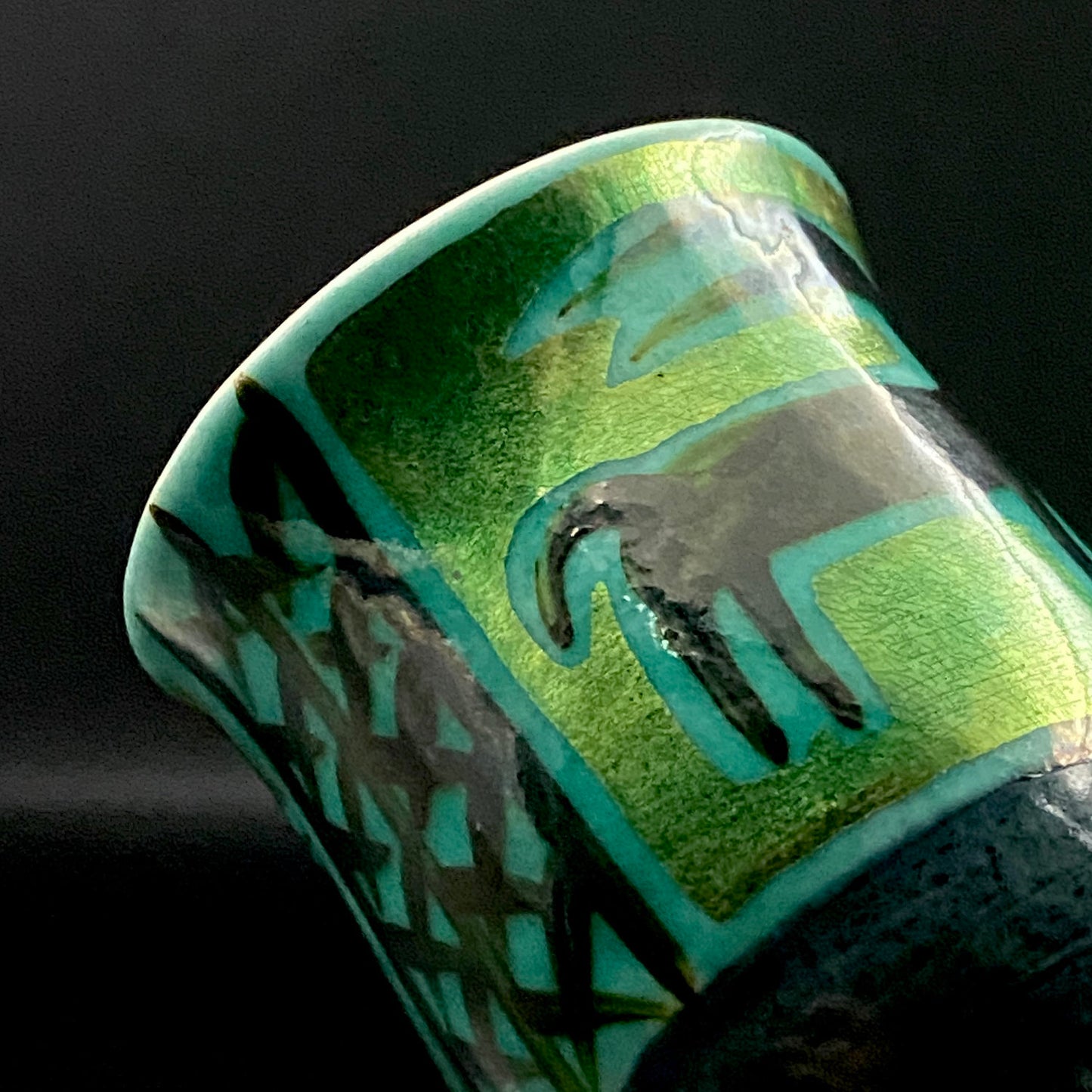 Saichi Matsumoto's Kutani Ware Sake Cup/Shot Glass a product of a recipient of the Japan Fine Arts Exhibition Special Selection and Intangible Cultural Property of Ishikawa Prefecture #241 