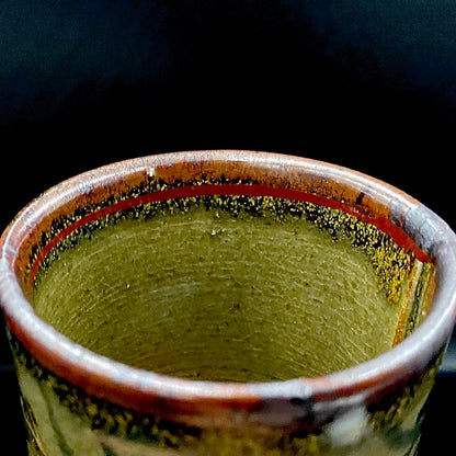 万古陶瓷器竞赛通产大臣奖获奖作家 成田山大阪别院大壶制作窑元 久村俊英作 长岛烧窑元俊英金彩布目三足酒杯 岩石杯 #268