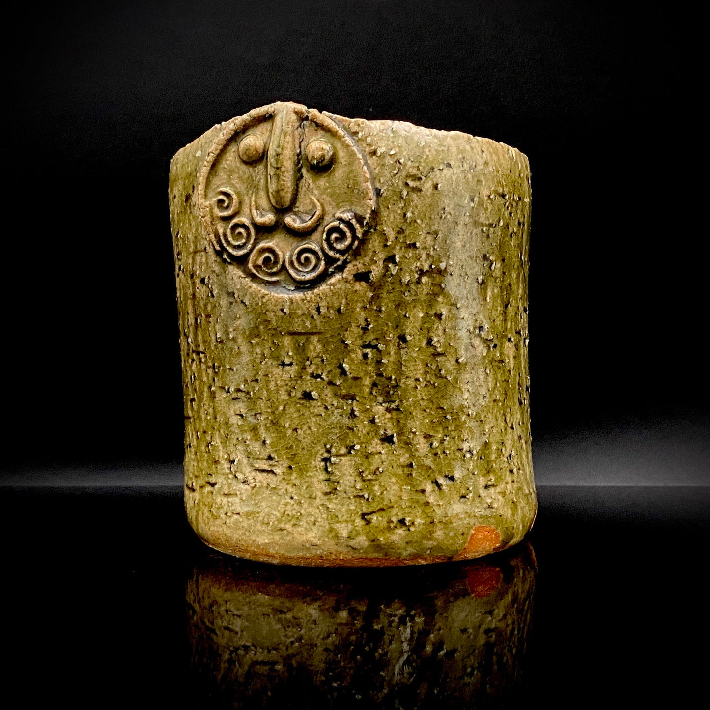 Winner of the Gold Prizes at the Prague and Vallauris International Ceramics Exhibitions, Founder of Sodeisha, Osamu Suzuki, "Return to Primitive Art," Bakushu-nomi Beer Mug Rock Glass with Yodo Gallery Ceramic History #271