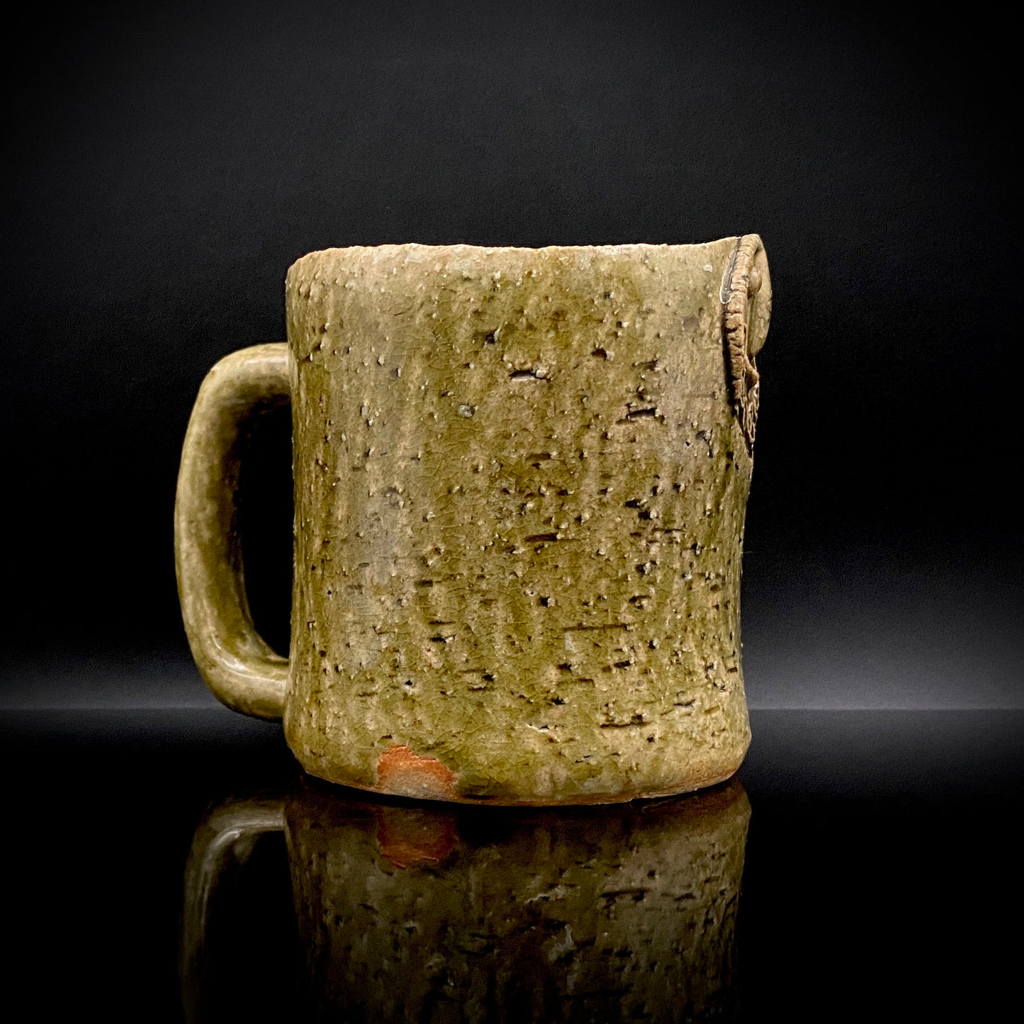 Winner of the Gold Prizes at the Prague and Vallauris International Ceramics Exhibitions, Founder of Sodeisha, Osamu Suzuki, "Return to Primitive Art," Bakushu-nomi Beer Mug Rock Glass with Yodo Gallery Ceramic History #271