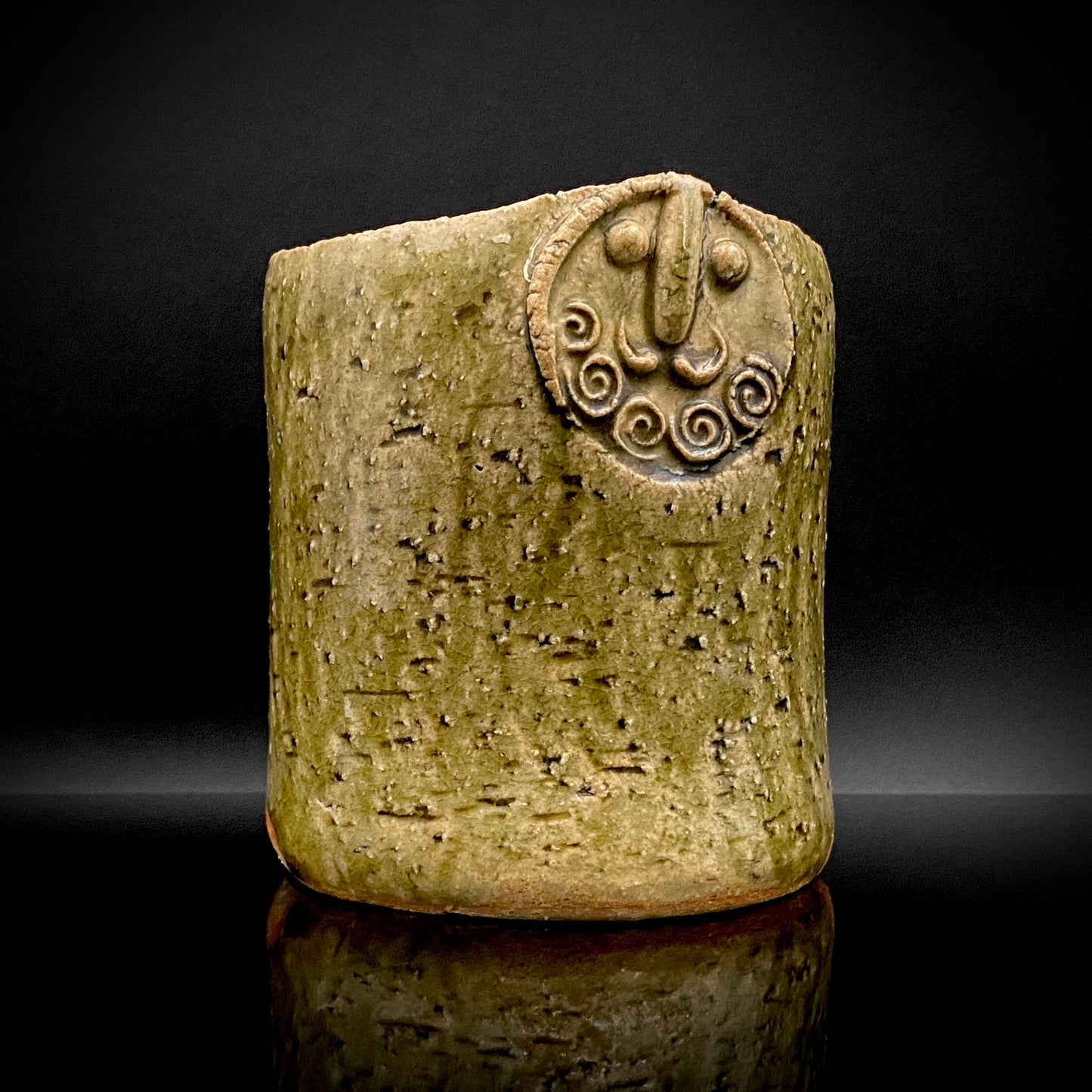 Winner of the Gold Prizes at the Prague and Vallauris International Ceramics Exhibitions, Founder of Sodeisha, Osamu Suzuki, "Return to Primitive Art," Bakushu-nomi Beer Mug Rock Glass with Yodo Gallery Ceramic History #271