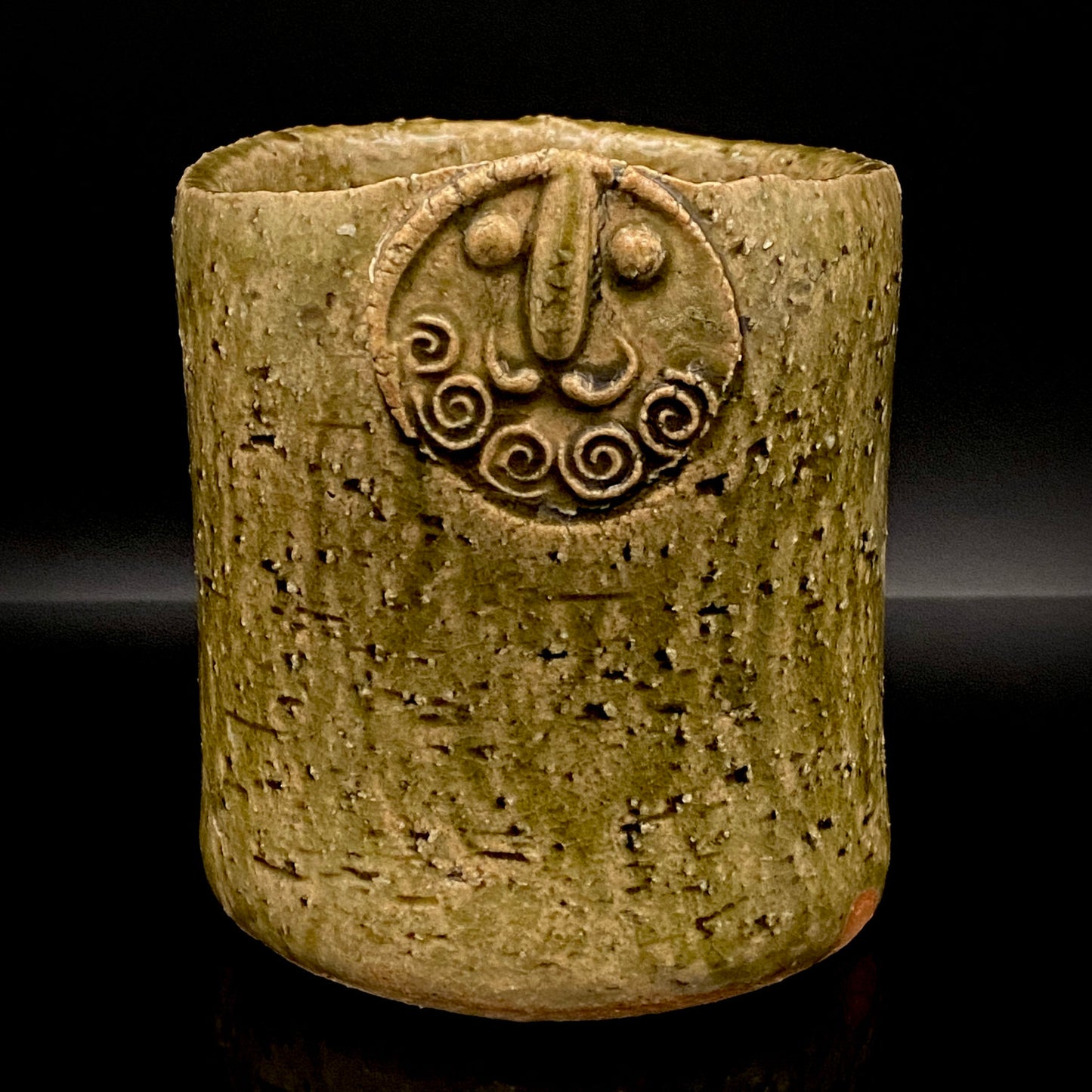 Winner of the Gold Prizes at the Prague and Vallauris International Ceramics Exhibitions, Founder of Sodeisha, Osamu Suzuki, "Return to Primitive Art," Bakushu-nomi Beer Mug Rock Glass with Yodo Gallery Ceramic History #271