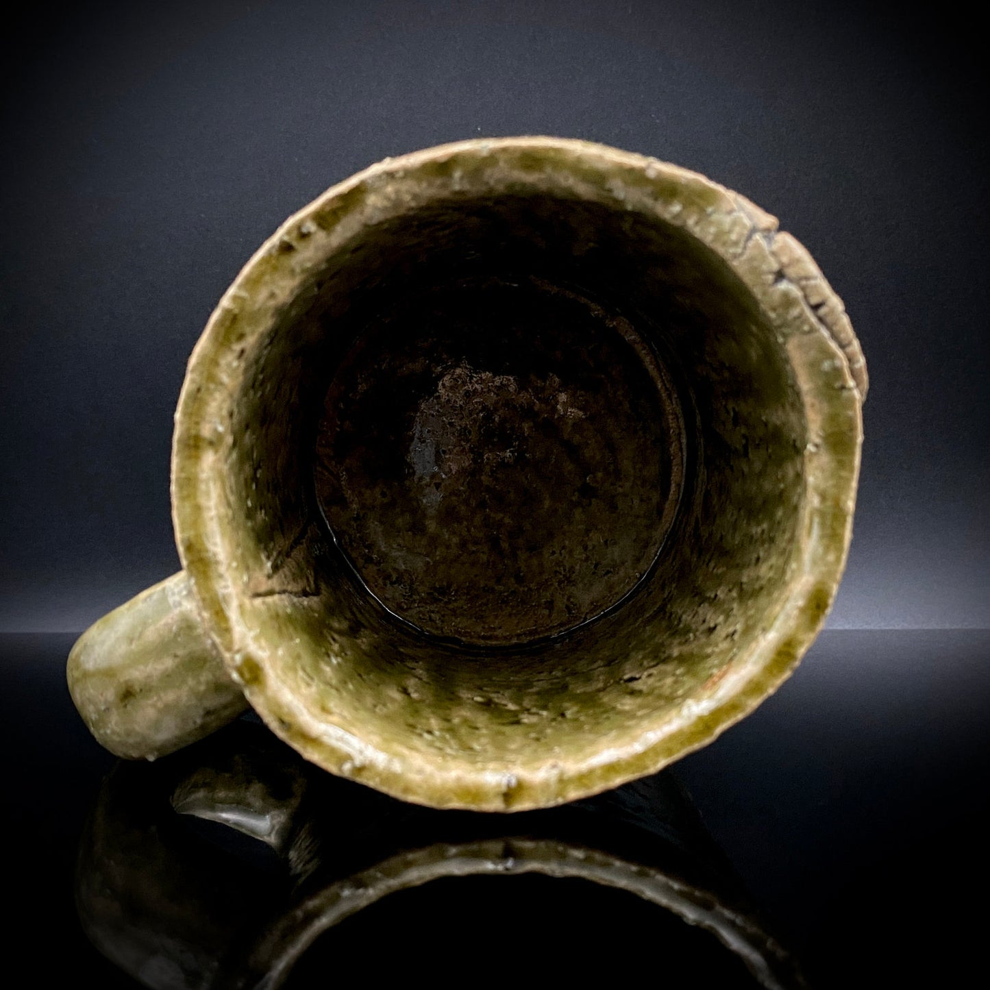 Winner of the Gold Prizes at the Prague and Vallauris International Ceramics Exhibitions, Founder of Sodeisha, Osamu Suzuki, "Return to Primitive Art," Bakushu-nomi Beer Mug Rock Glass with Yodo Gallery Ceramic History #271