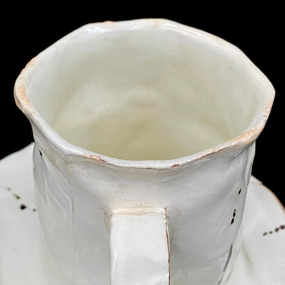 Recipient of the Kyoto Prefecture Order of Cultural Merit, Sodeisha Co-Founder Hikaru Yamada, Kohiki Iron-Painted Dotted Line Pattern Coffee Cup and Saucer, A White Sake Vessel Where the Amber Color of Whiskey Beautifully Reflects #279