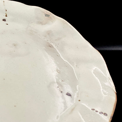Recipient of the Kyoto Prefecture Order of Cultural Merit, Sodeisha Co-Founder Hikaru Yamada, Kohiki Iron-Painted Dotted Line Pattern Coffee Cup and Saucer, A White Sake Vessel Where the Amber Color of Whiskey Beautifully Reflects #279