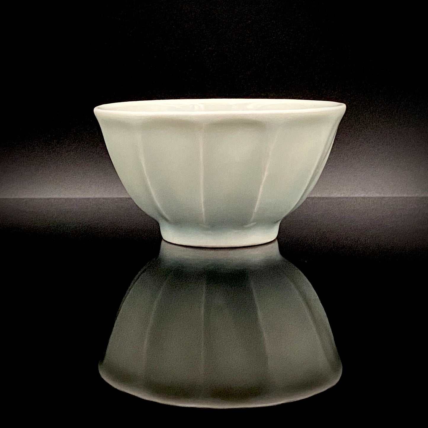 Miyanaga Rikichi, Yanagihara Mutsuo, Morino Taimei - Sodeisha Special Selection Part 1 "Sanpai" A Phantom Collaboration of Avant-Garde Ceramic Masters Defying the Limits of Miniature Vessels, 3-Piece Set Including a Rare Hand-Blown Glass Sake Cup) #16