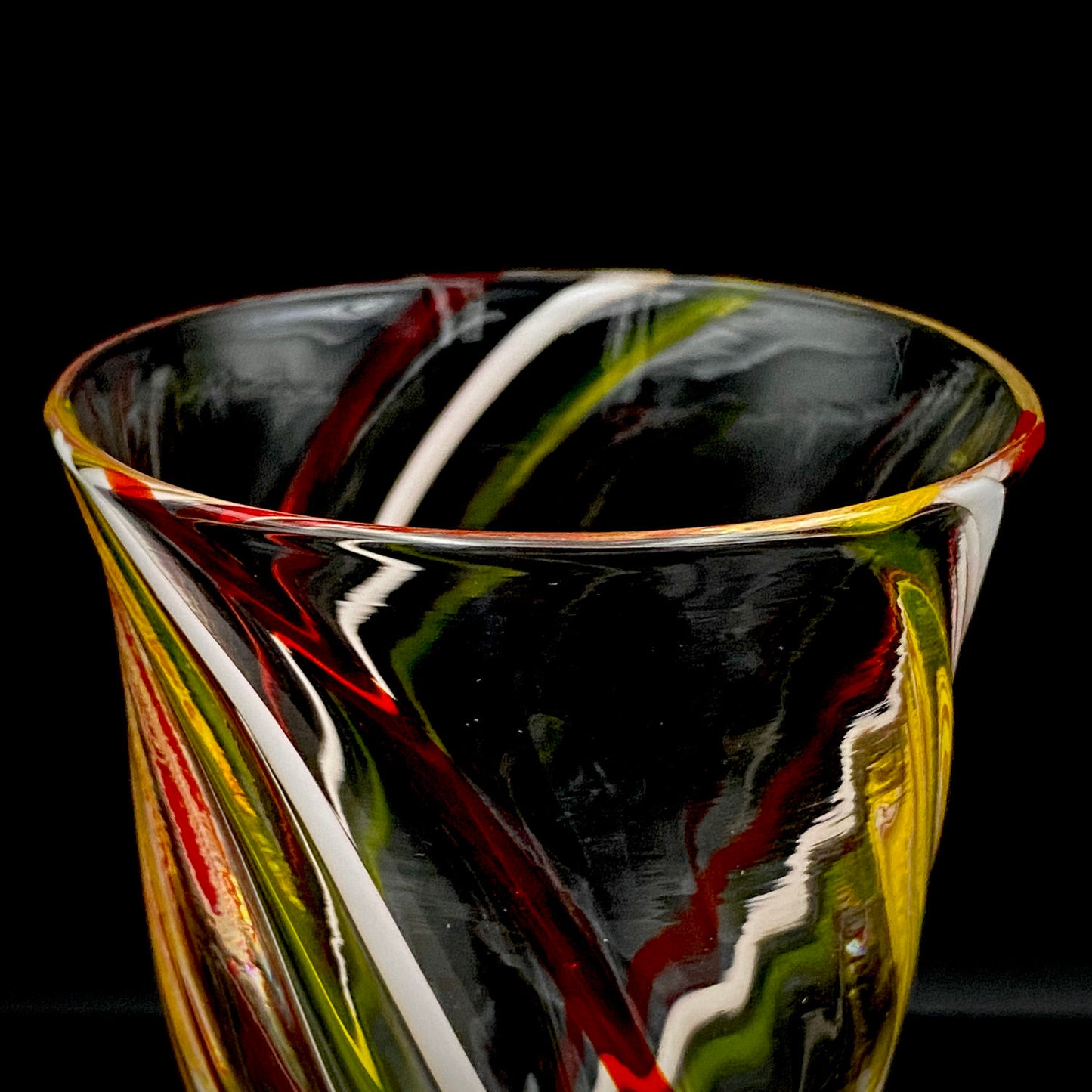 国际玻璃展ICG奖获奖艺术家石井康治（Ishii Koji）作品 苍白渐变多色玻璃彩粒细长玻璃酒杯 品鉴杯 #298
