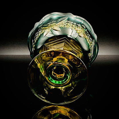 黄綬褒章受章作家 黒木 国昭 作 綾切子 緑琥珀重ね色被せ 馬上杯 テイスティンググラス #286