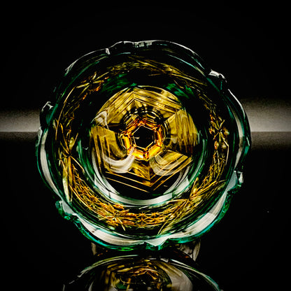 黄綬褒章受章作家 黒木 国昭 作 綾切子 緑琥珀重ね色被せ 馬上杯 テイスティンググラス #286
