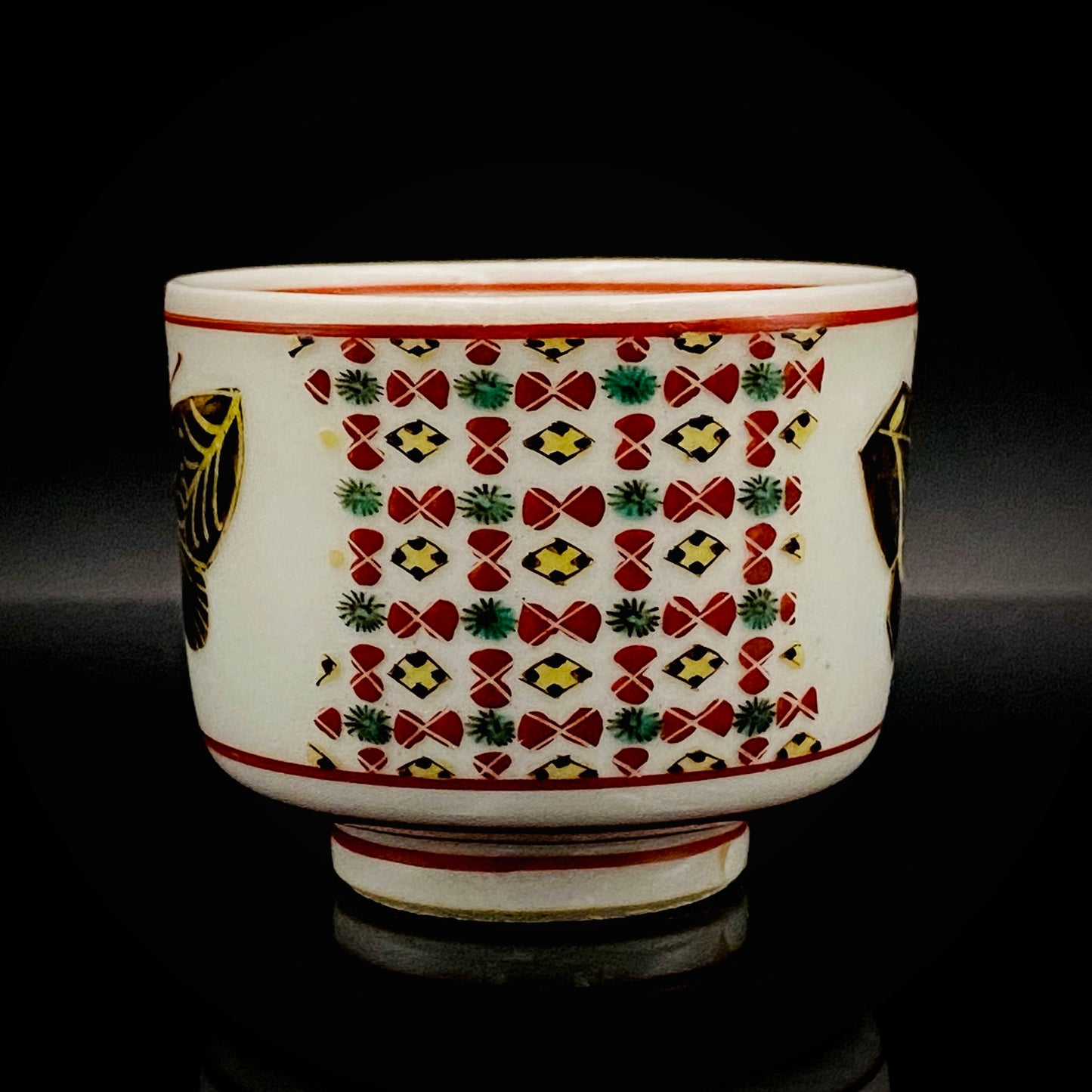 Tojiro Kitade, Councillor of the Nitten Exhibition and First Professor at Kanazawa College of Art: Polychrome Enamel and Gold Geometric Pattern Butterfly Design, A Pinnacle of Contemporary Kutani Ware Two-Piece Set #304