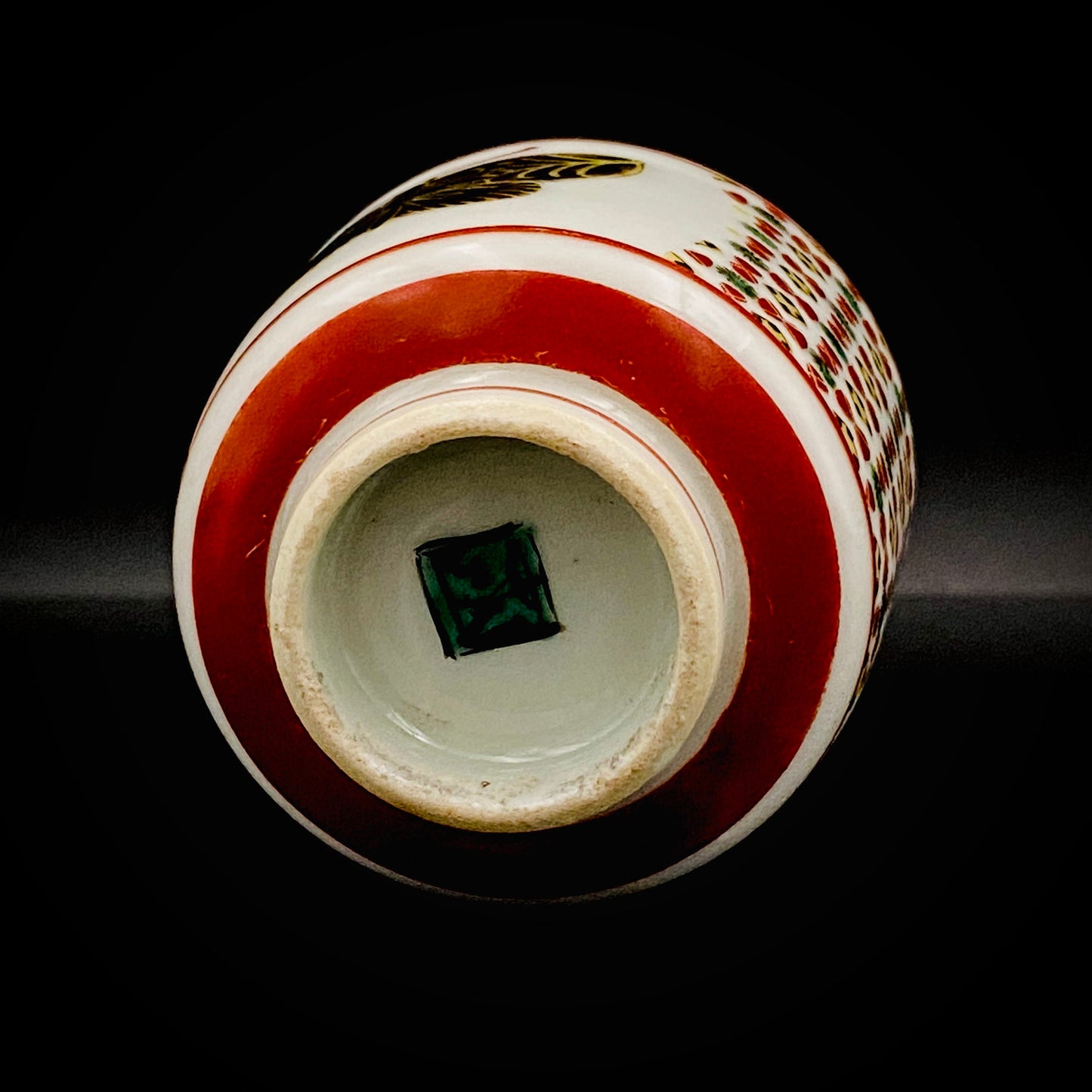 Tojiro Kitade, Councillor of the Nitten Exhibition and First Professor at Kanazawa College of Art: Polychrome Enamel and Gold Geometric Pattern Butterfly Design, A Pinnacle of Contemporary Kutani Ware Two-Piece Set #304