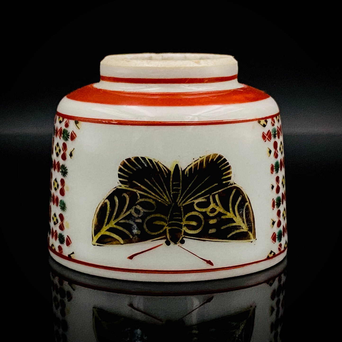 Tojiro Kitade, Councillor of the Nitten Exhibition and First Professor at Kanazawa College of Art: Polychrome Enamel and Gold Geometric Pattern Butterfly Design, A Pinnacle of Contemporary Kutani Ware Two-Piece Set #304