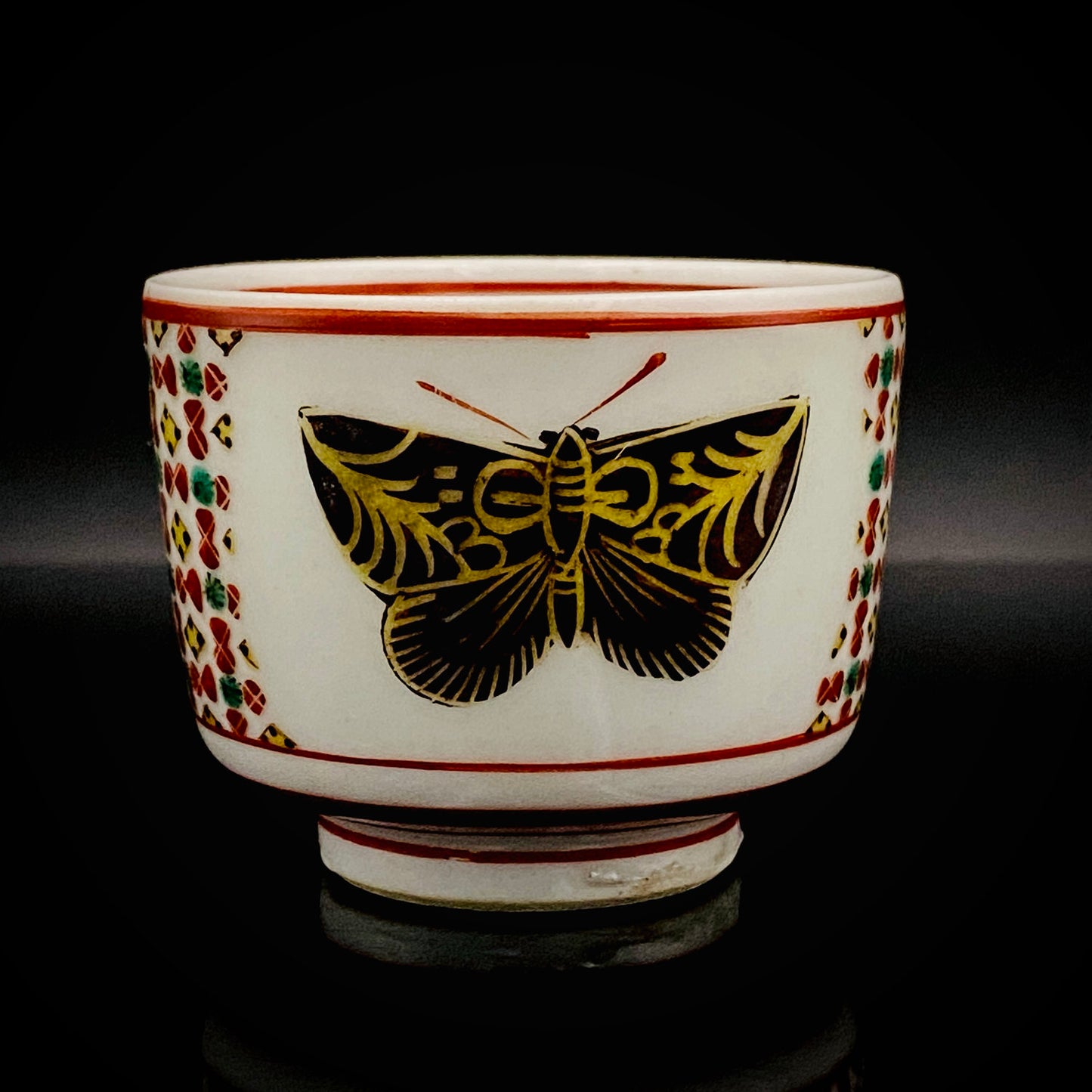Tojiro Kitade, Councillor of the Nitten Exhibition and First Professor at Kanazawa College of Art: Polychrome Enamel and Gold Geometric Pattern Butterfly Design, A Pinnacle of Contemporary Kutani Ware Two-Piece Set #304