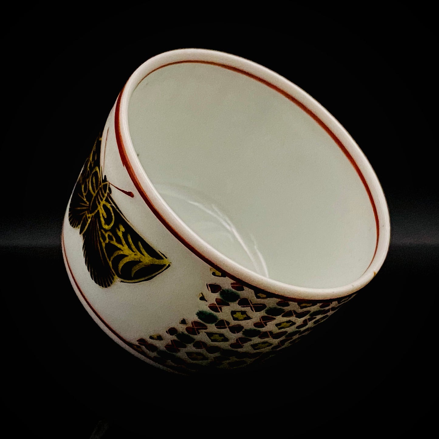 Tojiro Kitade, Councillor of the Nitten Exhibition and First Professor at Kanazawa College of Art: Polychrome Enamel and Gold Geometric Pattern Butterfly Design, A Pinnacle of Contemporary Kutani Ware Two-Piece Set #304