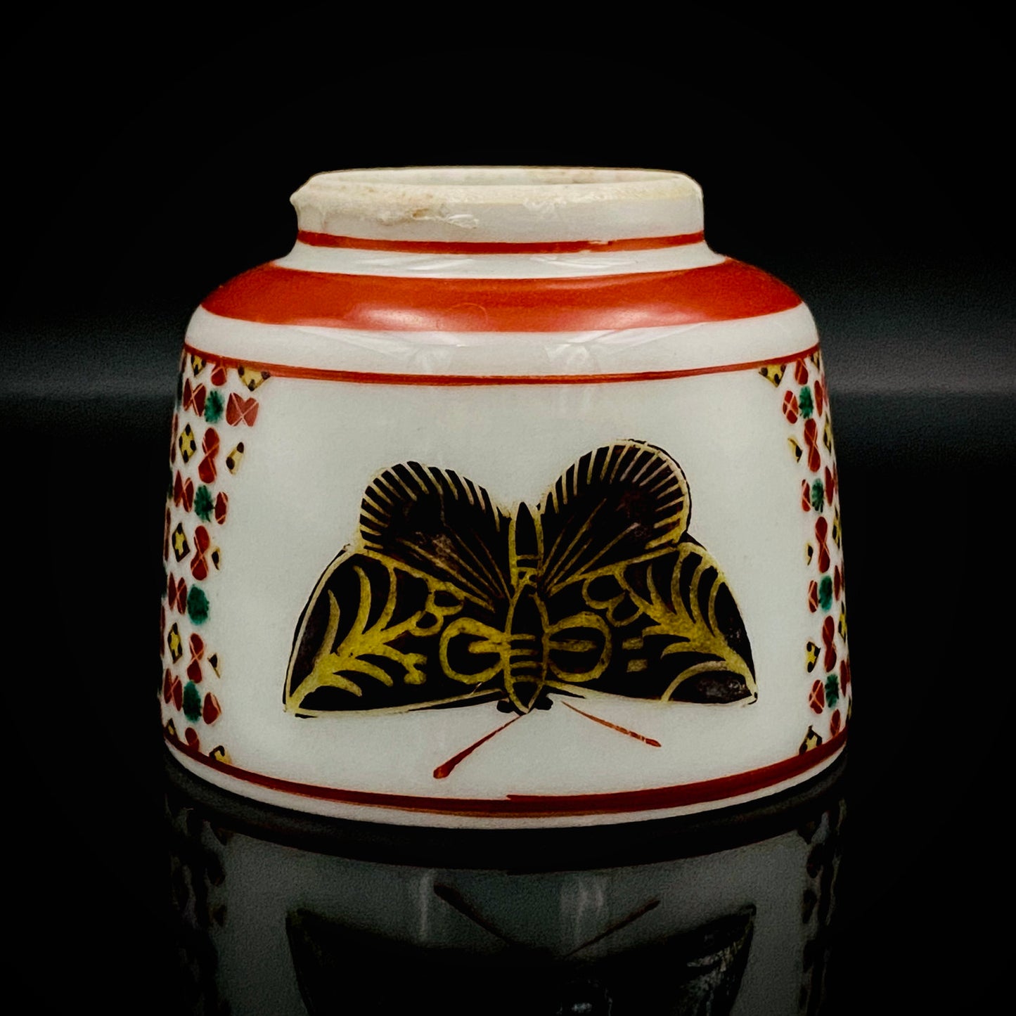 Tojiro Kitade, Councillor of the Nitten Exhibition and First Professor at Kanazawa College of Art: Polychrome Enamel and Gold Geometric Pattern Butterfly Design, A Pinnacle of Contemporary Kutani Ware Two-Piece Set #304