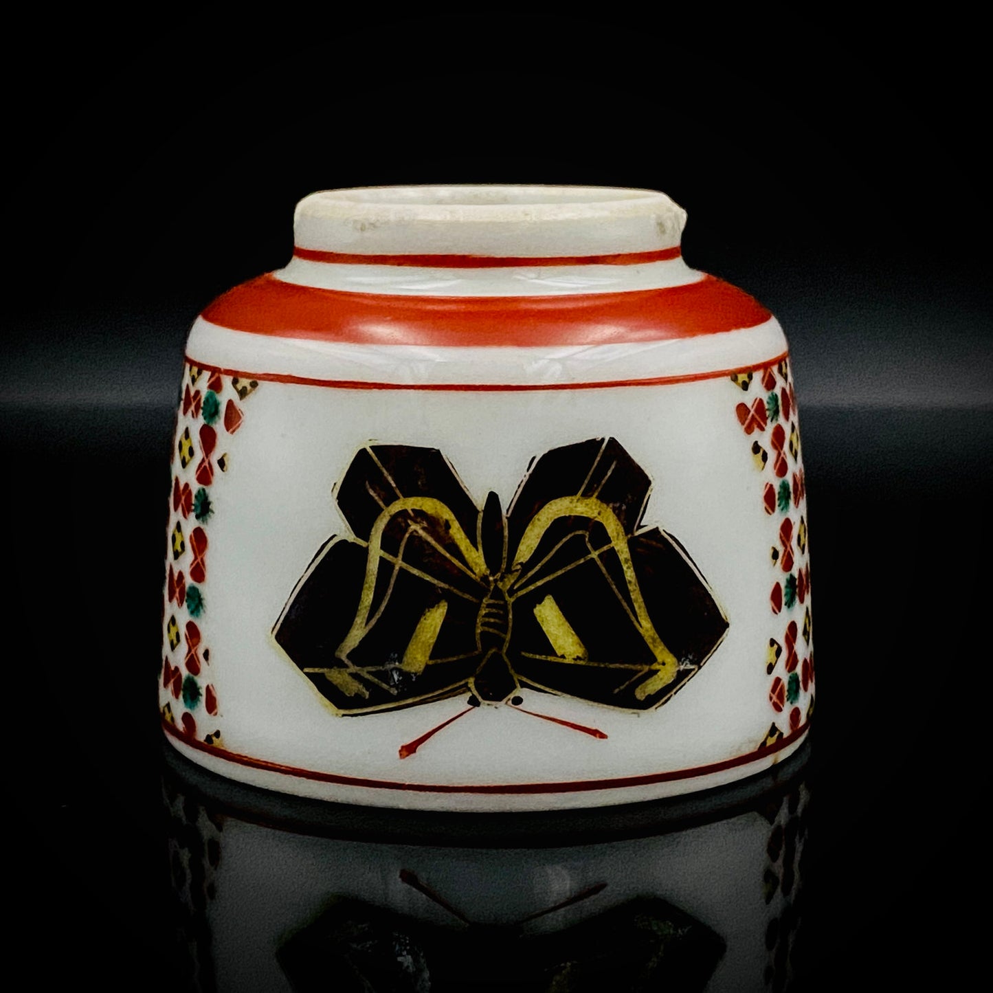 Tojiro Kitade, Councillor of the Nitten Exhibition and First Professor at Kanazawa College of Art: Polychrome Enamel and Gold Geometric Pattern Butterfly Design, A Pinnacle of Contemporary Kutani Ware Two-Piece Set #304