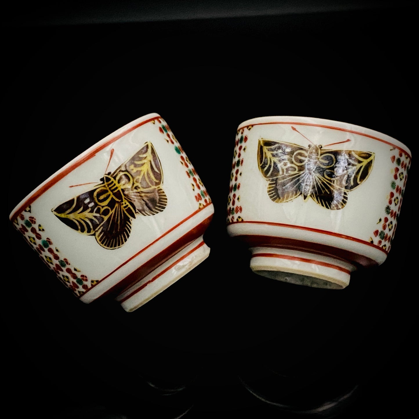 Tojiro Kitade, Councillor of the Nitten Exhibition and First Professor at Kanazawa College of Art: Polychrome Enamel and Gold Geometric Pattern Butterfly Design, A Pinnacle of Contemporary Kutani Ware Two-Piece Set #304