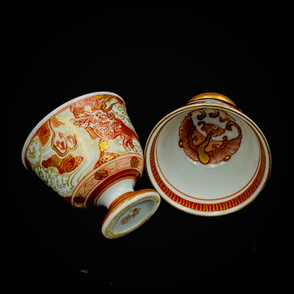 九谷烧加贺大圣寺赤绘细描名家 谷秋溪（Tani Shukei）、作品 描金九谷赤绘细描云龙纹酒杯 两客 竹内吟秋门下之真传 极细一笔勾勒 云龙纹 日本陶瓷艺术史之至宝 #308