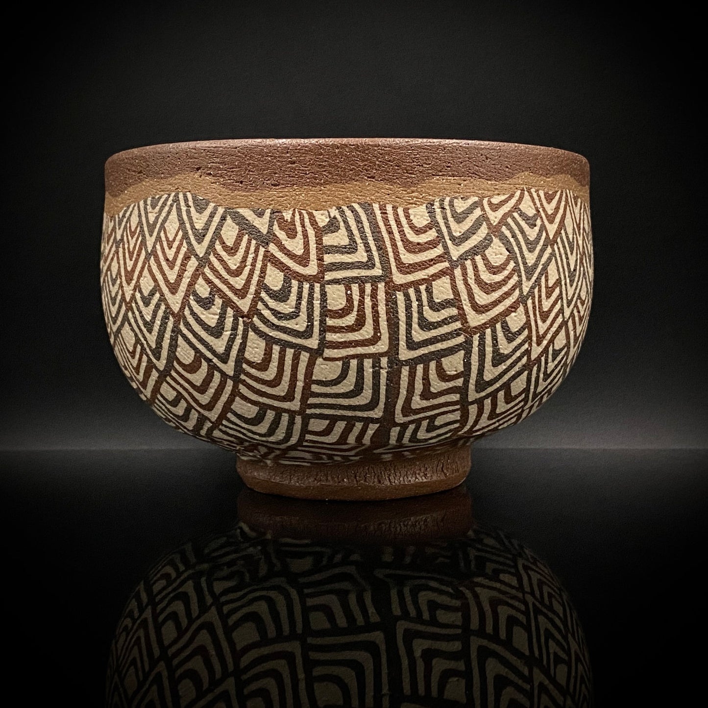 日本美展评议员 日本现代工艺美术家协会副理事长 加藤 釥（Kato Sho）作品 现代工艺最高峰作品 泥彩加饰 线刻镶嵌 茶碗 威士忌杯 #306