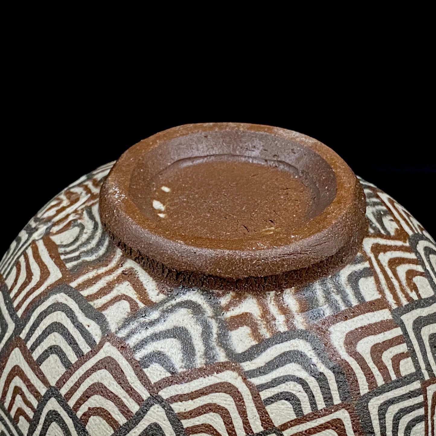日本美展评议员 日本现代工艺美术家协会副理事长 加藤 釥（Kato Sho）作品 现代工艺最高峰作品 泥彩加饰 线刻镶嵌 茶碗 威士忌杯 #306