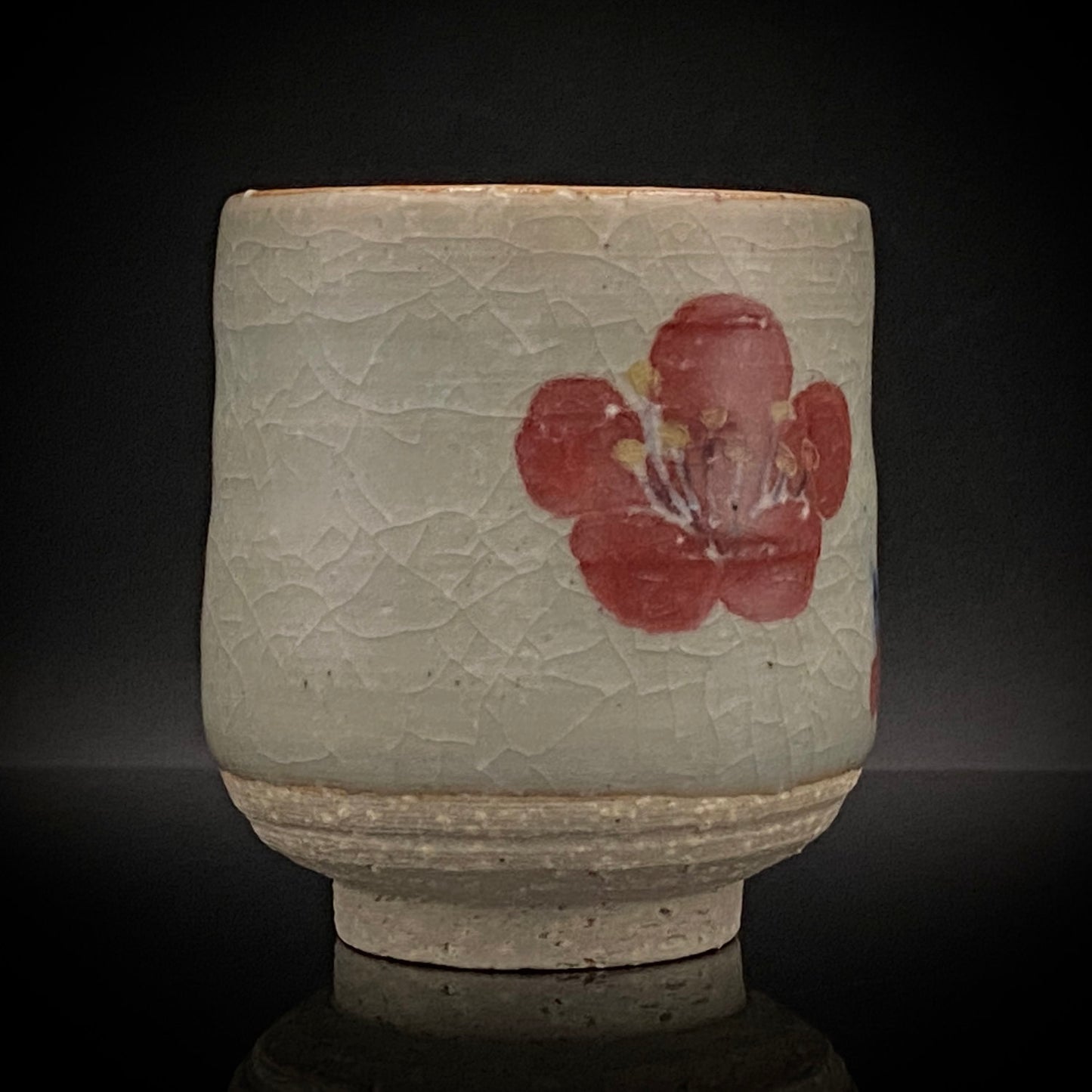 兼具油画与陶艺双璧之不世出的跨界巨匠 盐原文二（Shiohara Bunji） 最晚年遗作 九谷烧 红梅图 咕噜杯（酒杯） 饮酒小杯 #293