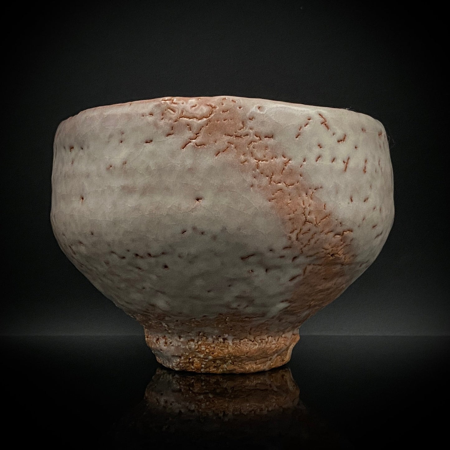 Purchased by Former Prime Ministers of Japan: Master Isshin Morishima, Hagi Ware Katamigawari Tea Bowl with Loquat-Toned Base and Shirahagi Glaze, Whisky Rock Glass-Style Sake Vessel #300