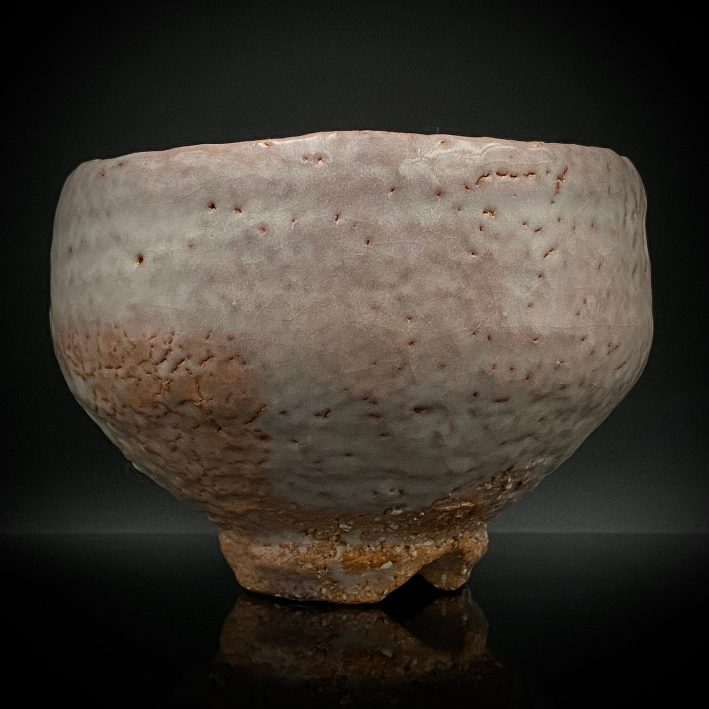 Purchased by Former Prime Ministers of Japan: Master Isshin Morishima, Hagi Ware Katamigawari Tea Bowl with Loquat-Toned Base and Shirahagi Glaze, Whisky Rock Glass-Style Sake Vessel #300